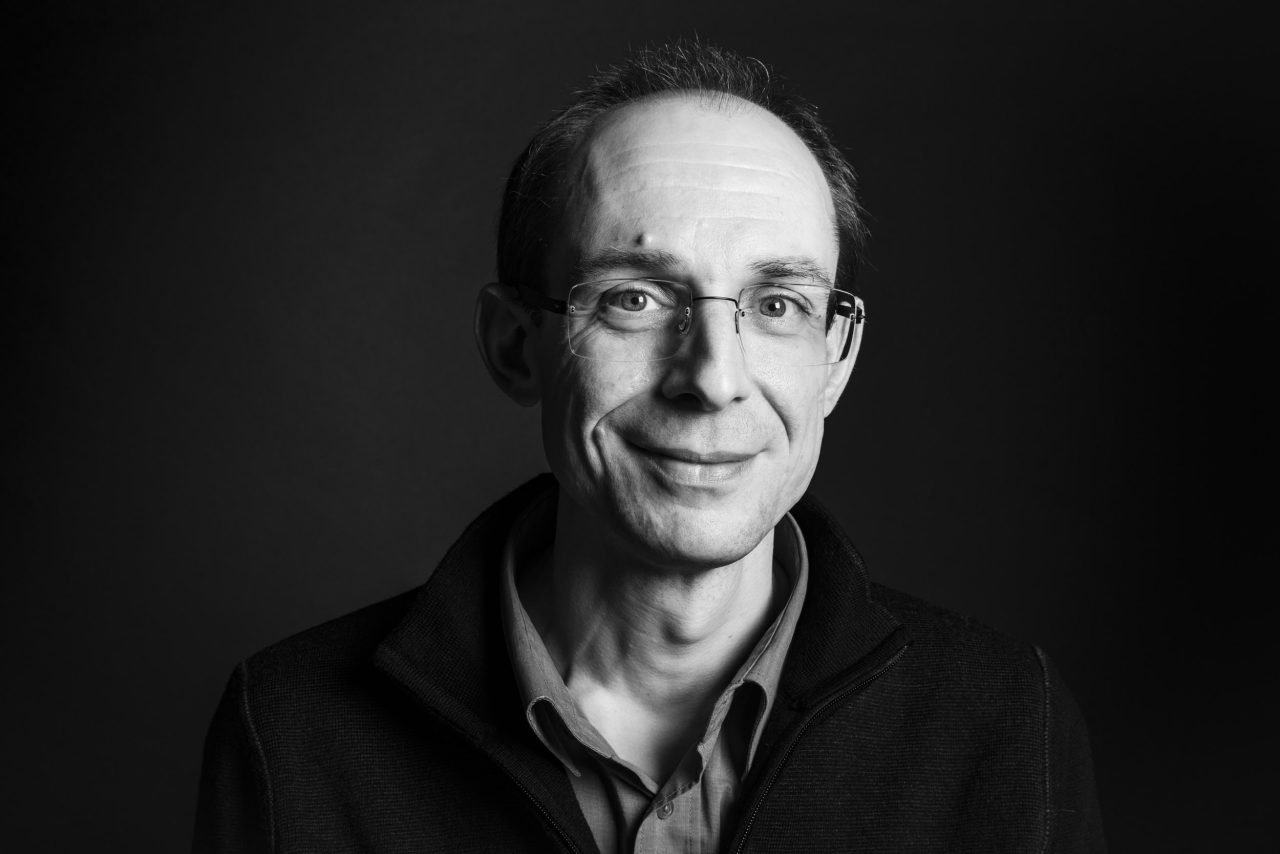 Photo de portrait corporate en noir et blanc